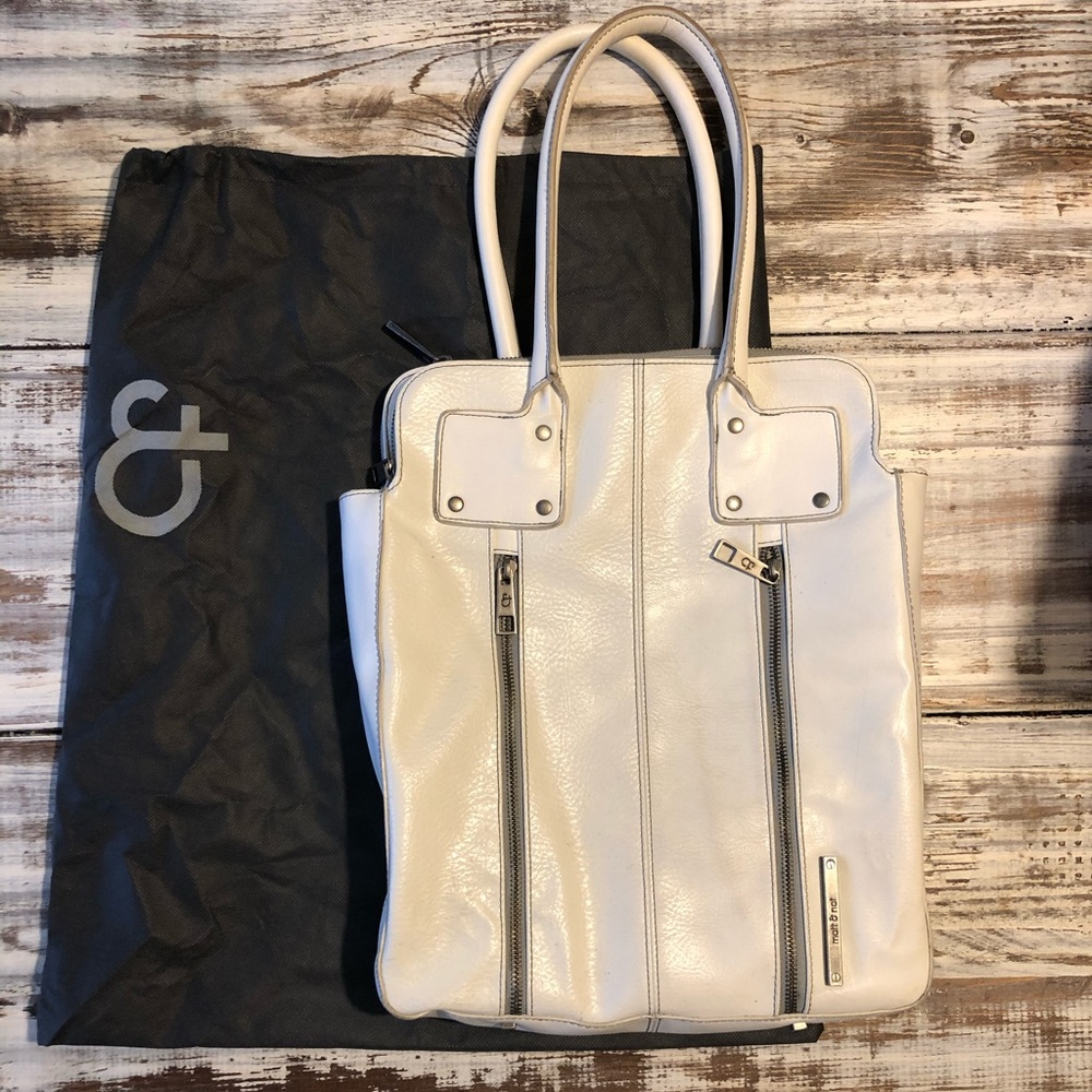 white shoulder bag